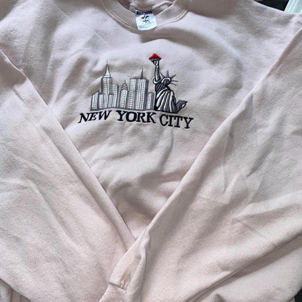 NYC Pink Vintage Pullover Sweatshirt